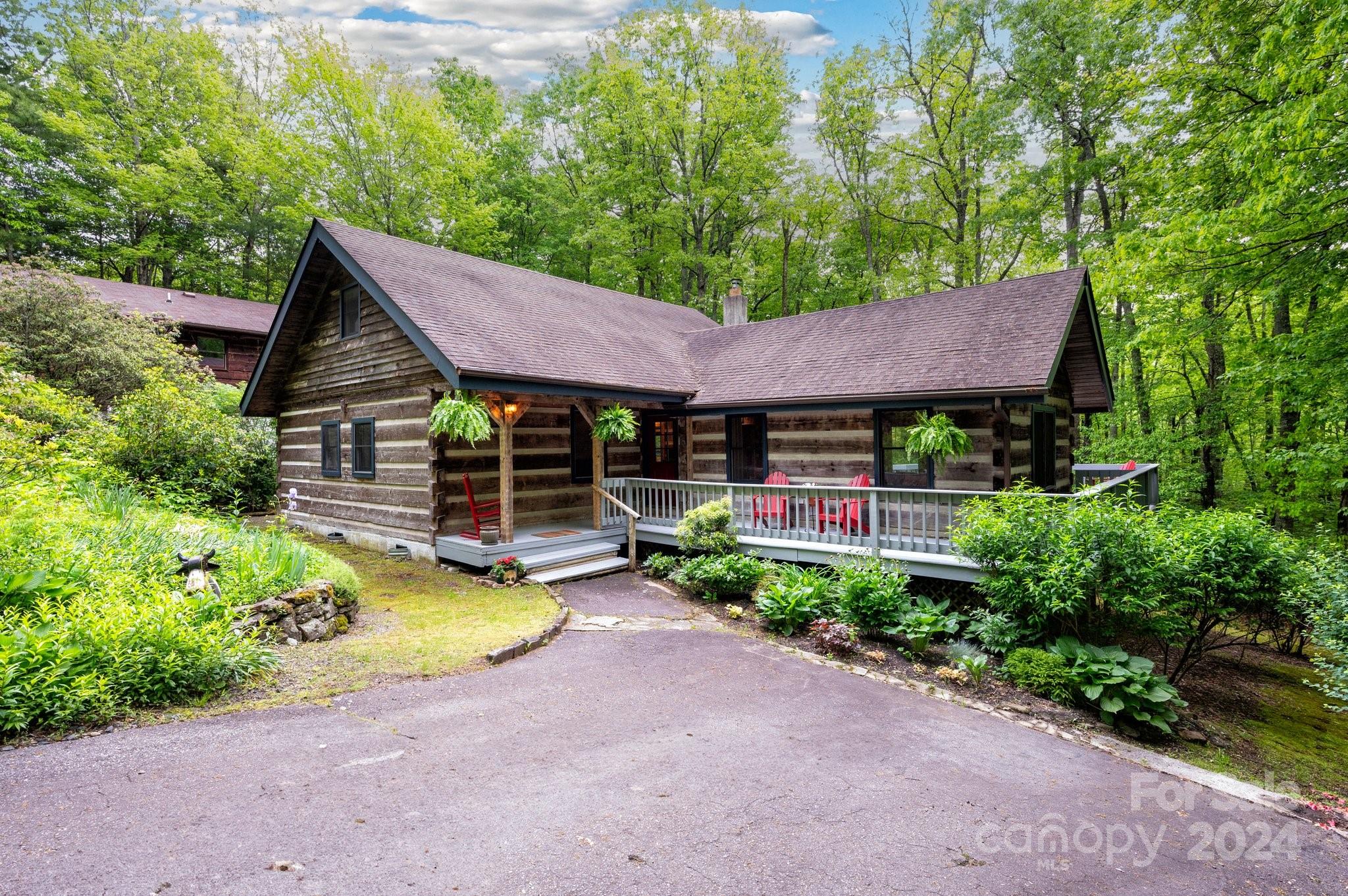 737 Rolling Ridge Loop Burnsville, NC 28714 - Photo 1 of 43 Gallery Image 1