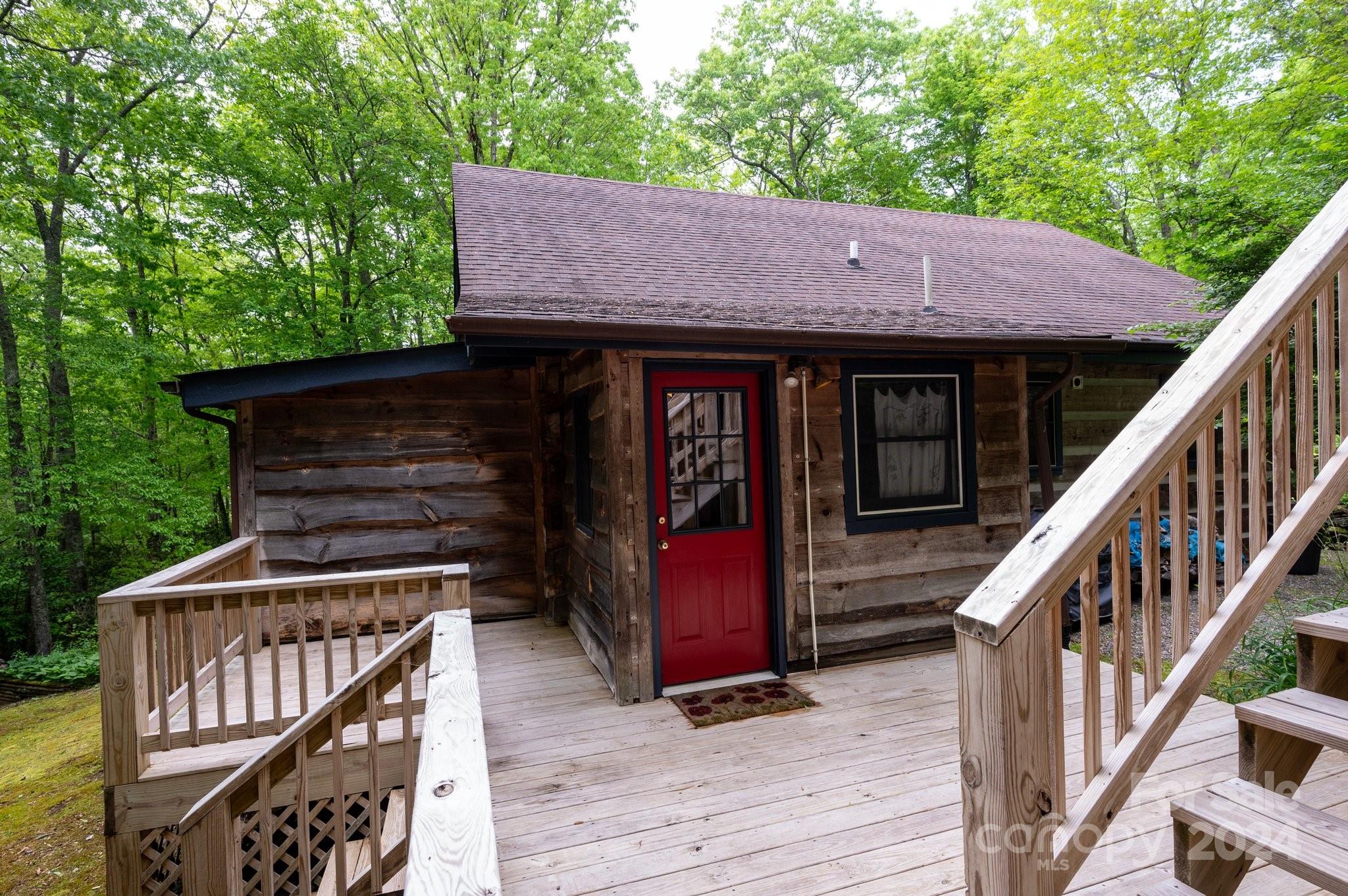 737 Rolling Ridge Loop Burnsville, NC 28714 - Photo 13 of 43 Gallery Image 13