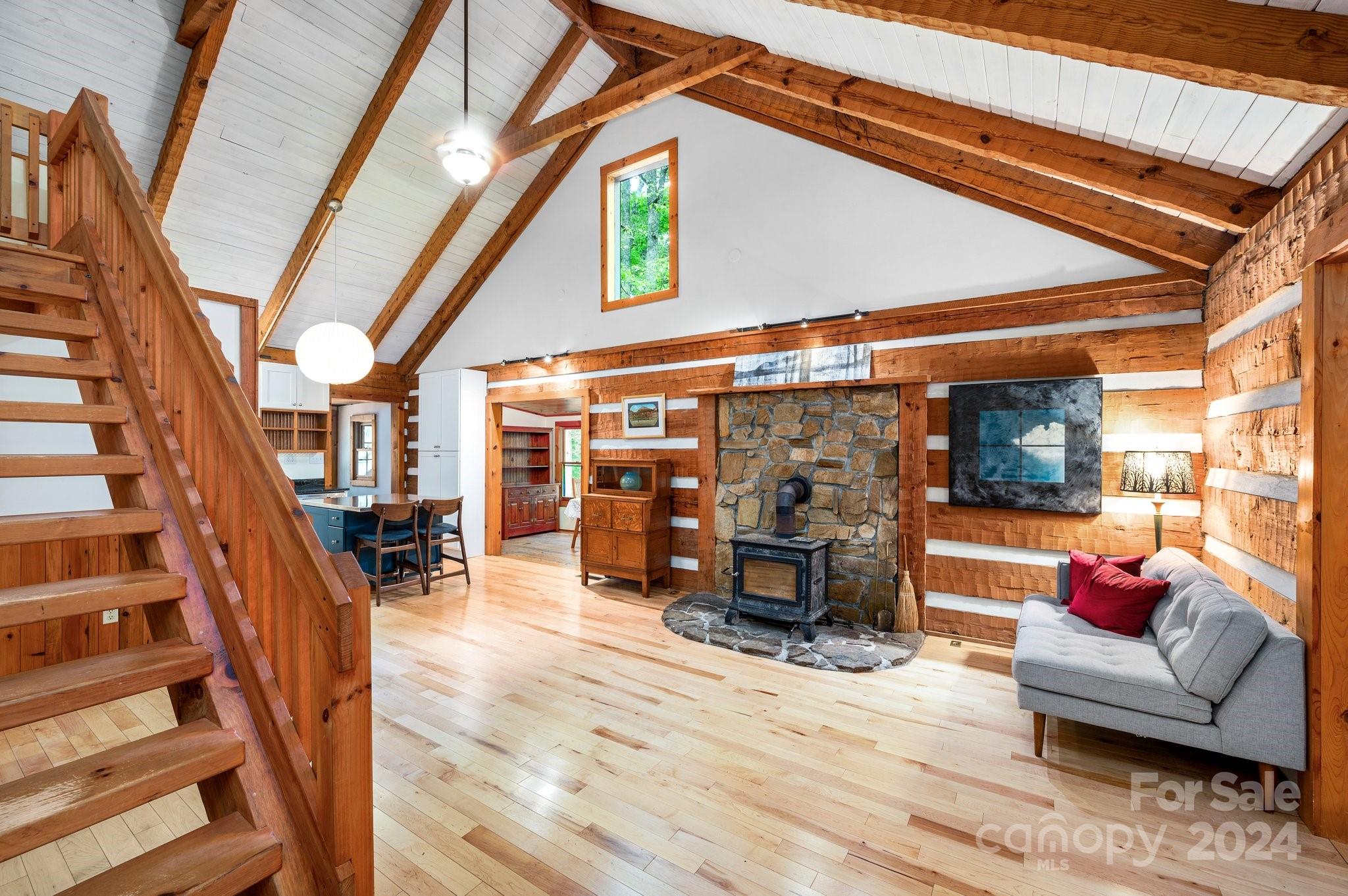 737 Rolling Ridge Loop Burnsville, NC 28714 - Photo 14 of 43 Gallery Image 14