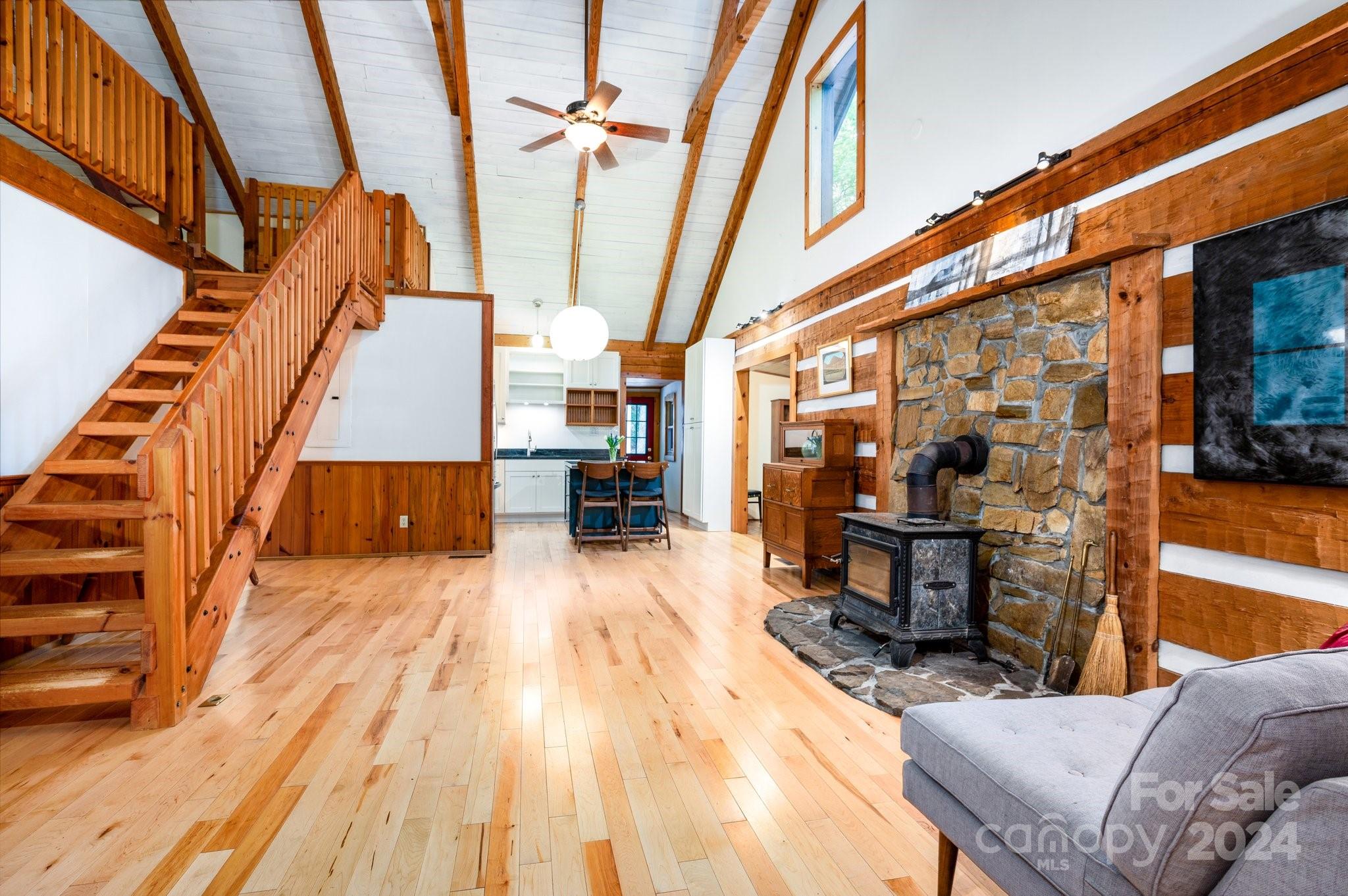 737 Rolling Ridge Loop Burnsville, NC 28714 - Photo 16 of 43 Gallery Image 16