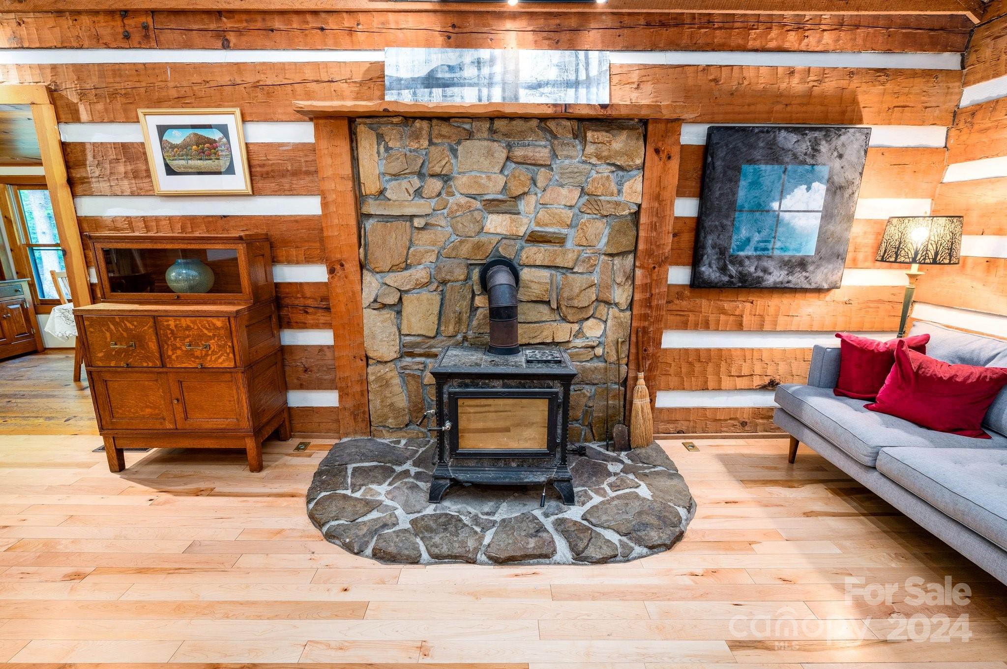 737 Rolling Ridge Loop Burnsville, NC 28714 - Photo 17 of 43 Gallery Image 17