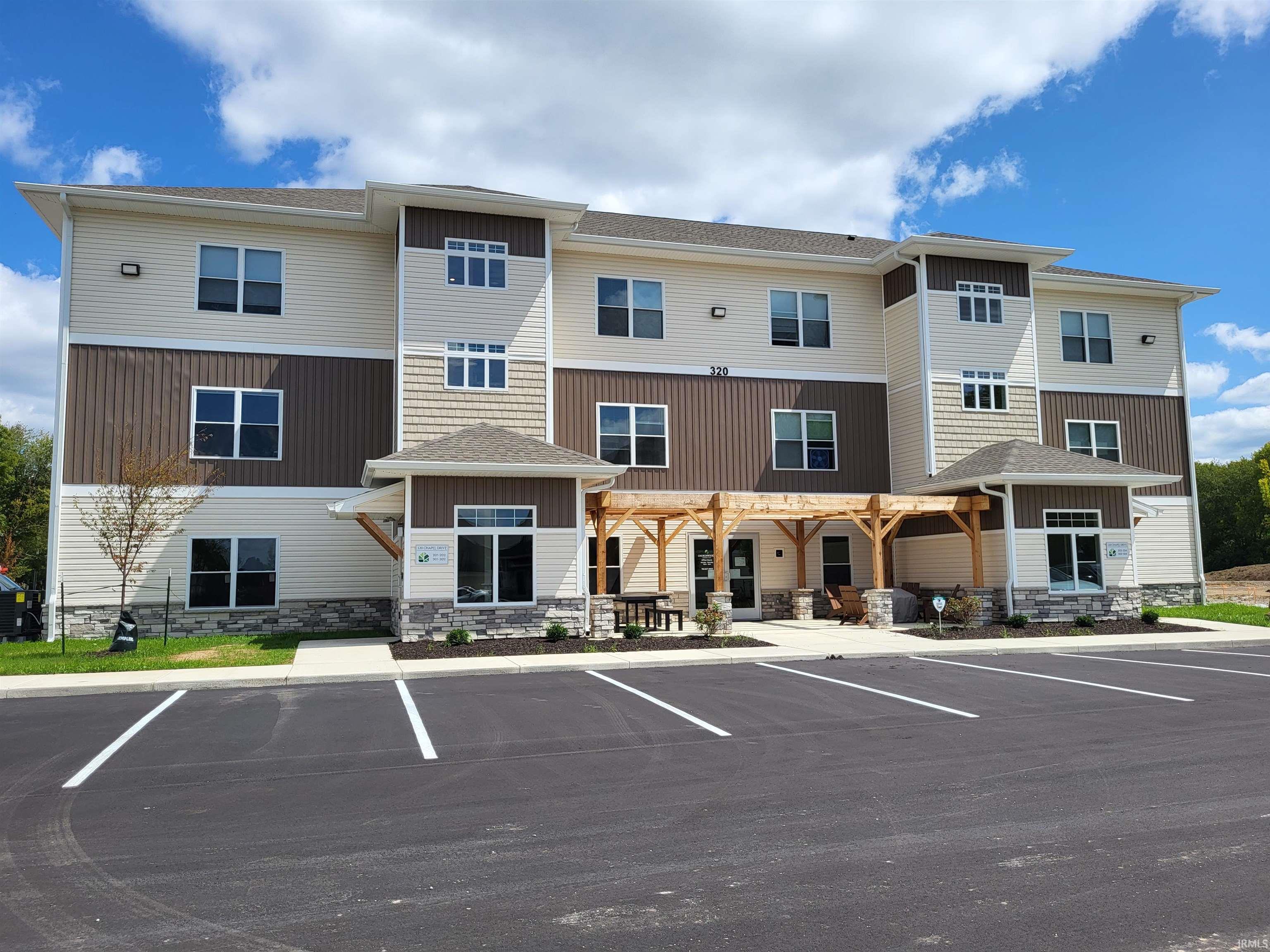 320 Chapel Drive Lafayette, IN 47909 - Photo 2 of 19