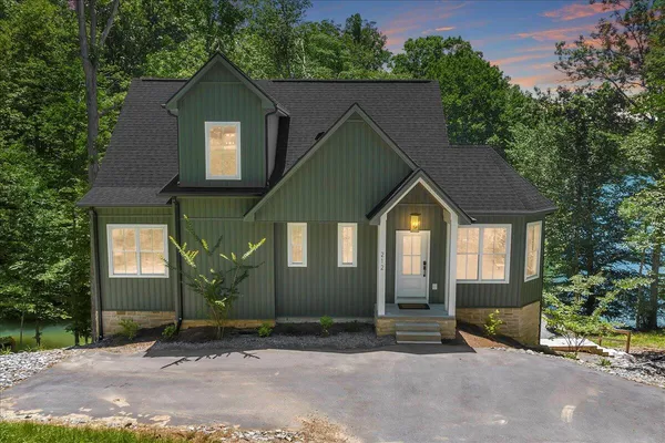 $1,850,000 | 212 Driftwood Court, Moneta, VA 24121