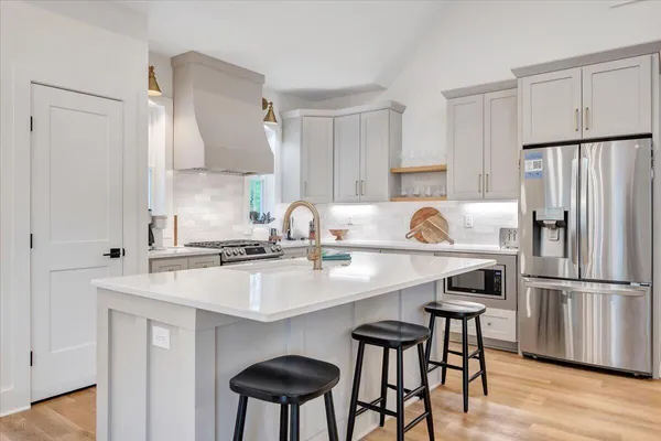 $1,850,000 | 212 Driftwood Court, Moneta, VA 24121