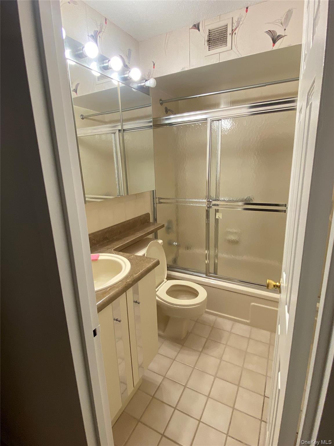 136-17 Maple Avenue, Unit 14H Queens, NY 11355 - Photo 11 of 14