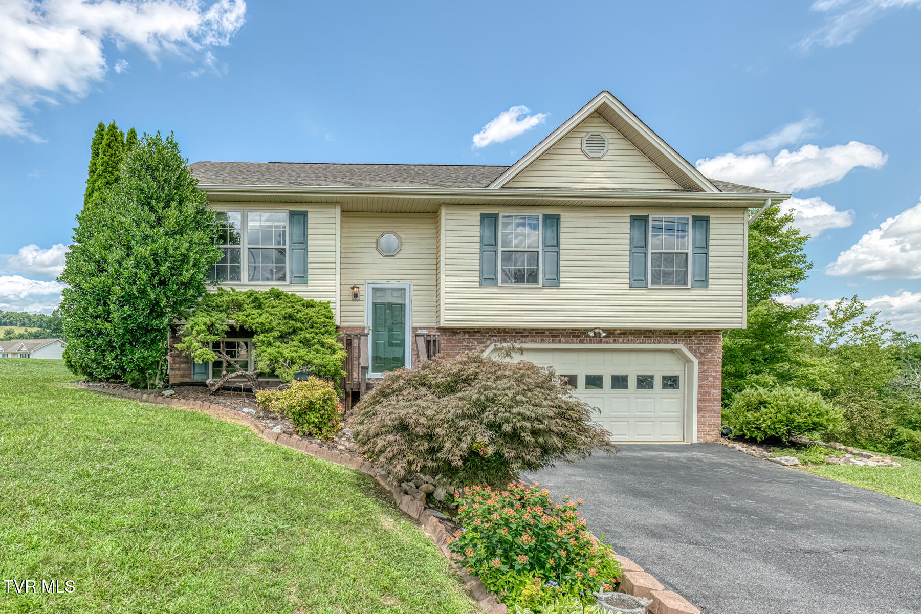 186 New Hope Road Jonesborough, TN 37659 - Photo 1 of 44 186 New Hope Rd-1