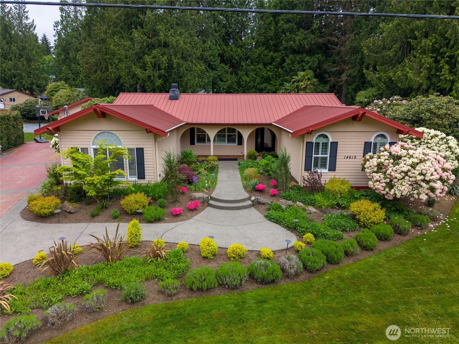 14615 205th Avenue Southeast Renton, WA 98059 - Photo 38 of 40 an aerial view of a house