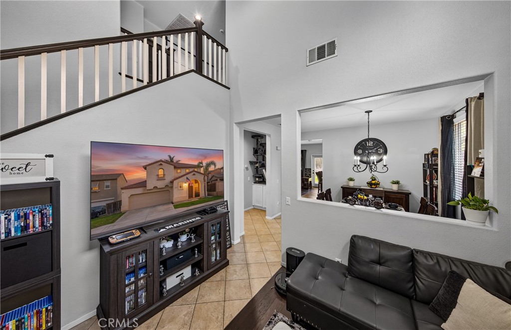 1464 Granada Way Perris, CA 92571 - Photo 8 of 27