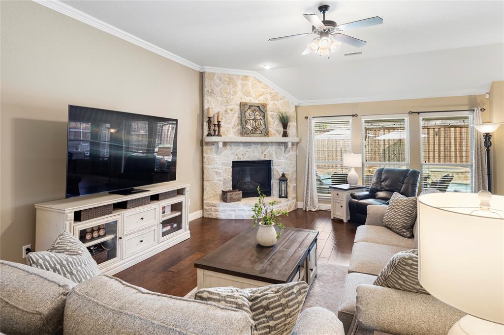 9748 Crown Ridge Drive Frisco, TX 75035 - Photo 4 of 40