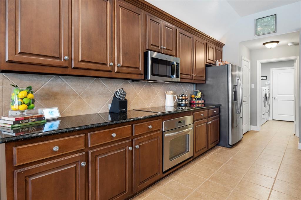9748 Crown Ridge Drive Frisco, TX 75035 - Photo 9 of 40