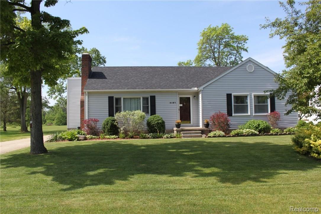3187 North Custer Road Monroe, MI 48162 - Photo 1 of 37 IMG_4083 (2).JPG