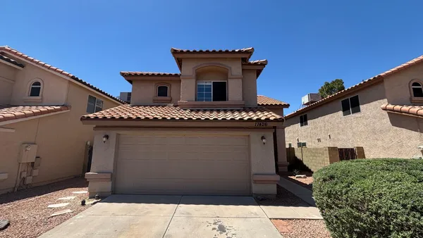 $2,695 | 17426 North 47th Street, Phoenix, AZ 85032