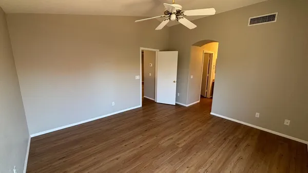 $2,695 | 17426 North 47th Street, Phoenix, AZ 85032