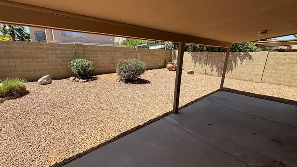 $2,695 | 17426 North 47th Street, Phoenix, AZ 85032