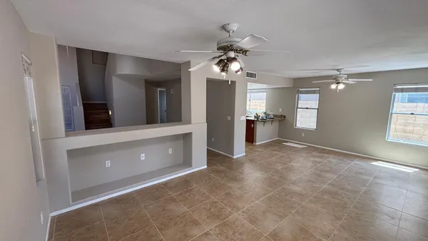 $2,695 | 17426 North 47th Street, Phoenix, AZ 85032