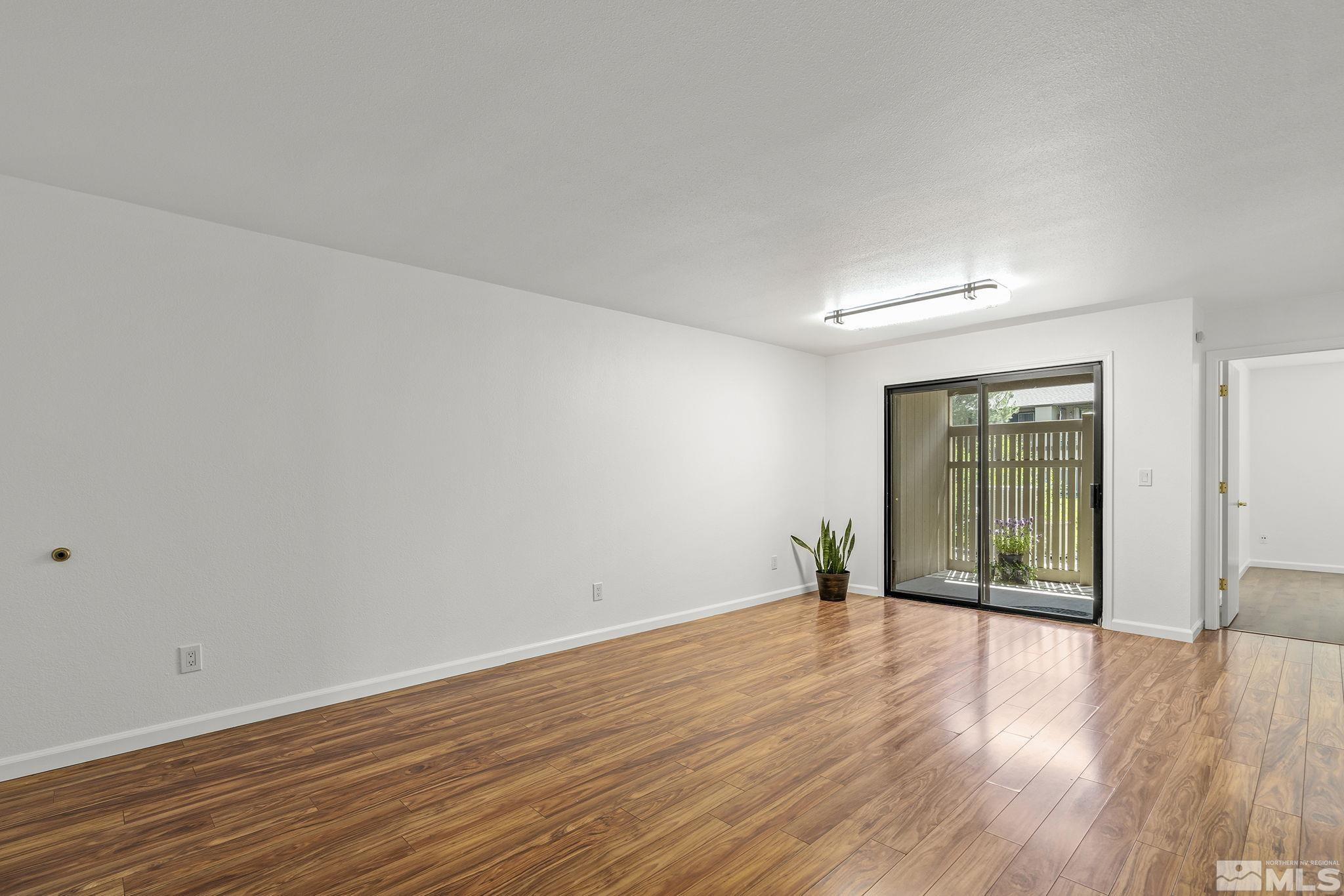 4570 Matich Drive Reno, NV 89502 - Photo 4 of 25 Photo 4