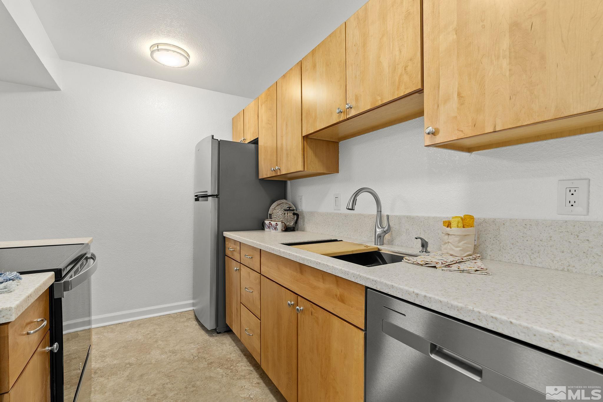 4570 Matich Drive Reno, NV 89502 - Photo 8 of 25 Photo 8