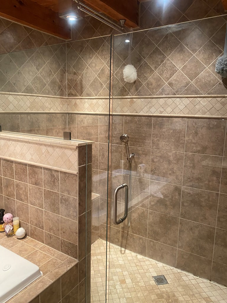 3915 Mountain Road Cedar Bluff, VA 24609 - Photo 21 of 43 Gallery Image 21
