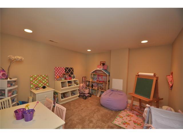 6498 Cook Road Powell, OH 43065 - Photo 9 of 25 Gallery Image 9