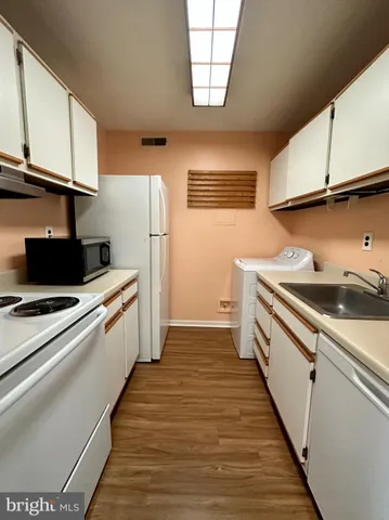 $1,300 | 1 Dover Hall, Dover, DE 19904