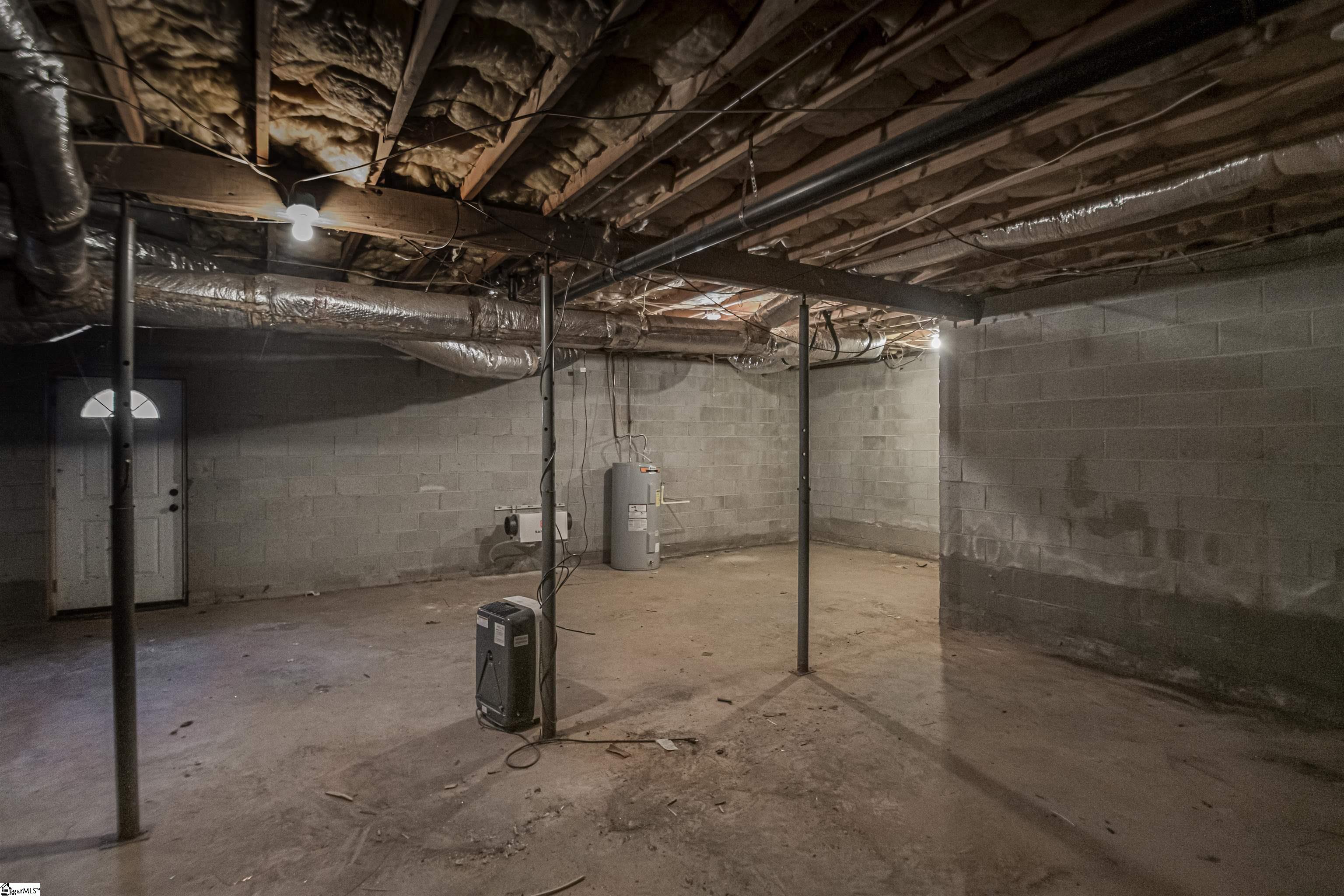 137 Lakeshore Drive Easley, SC 29642 - Photo 12 of 37