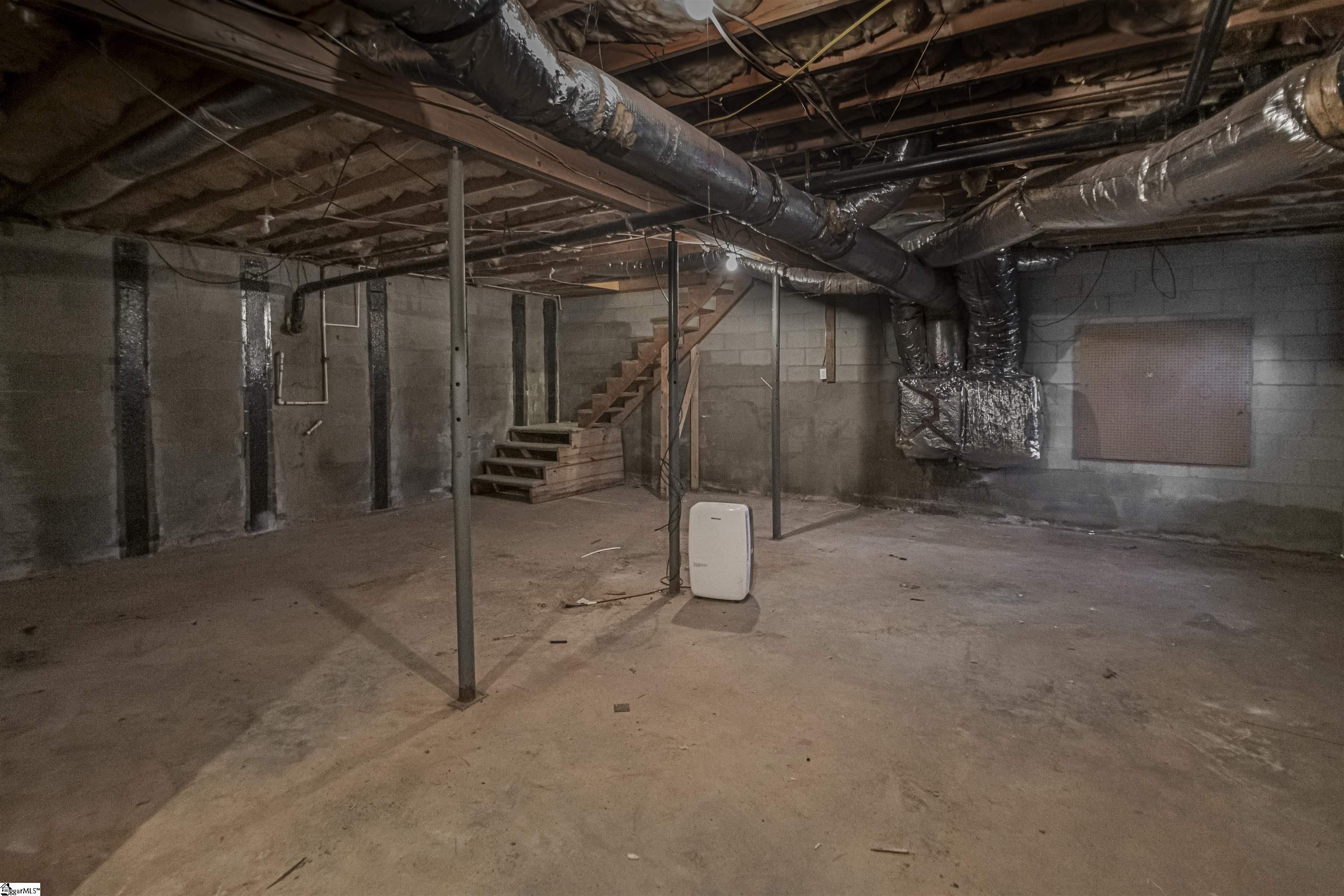 137 Lakeshore Drive Easley, SC 29642 - Photo 13 of 37