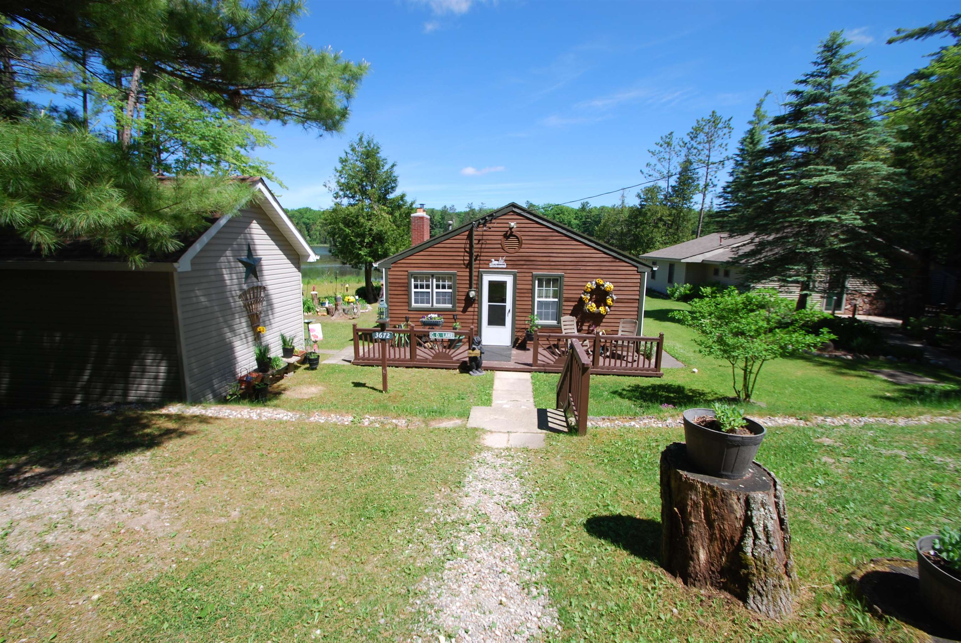 3672 Longue Road West Branch, MI 48661 - Photo 2 of 37