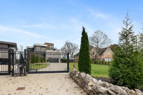 $3,150,000 | 4502 Granny White Pike, Unit 2, Nashville, TN 37204