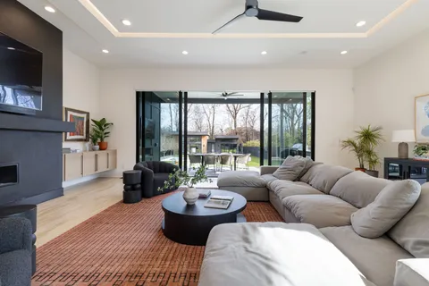 $3,150,000 | 4502 Granny White Pike, Unit 2, Nashville, TN 37204