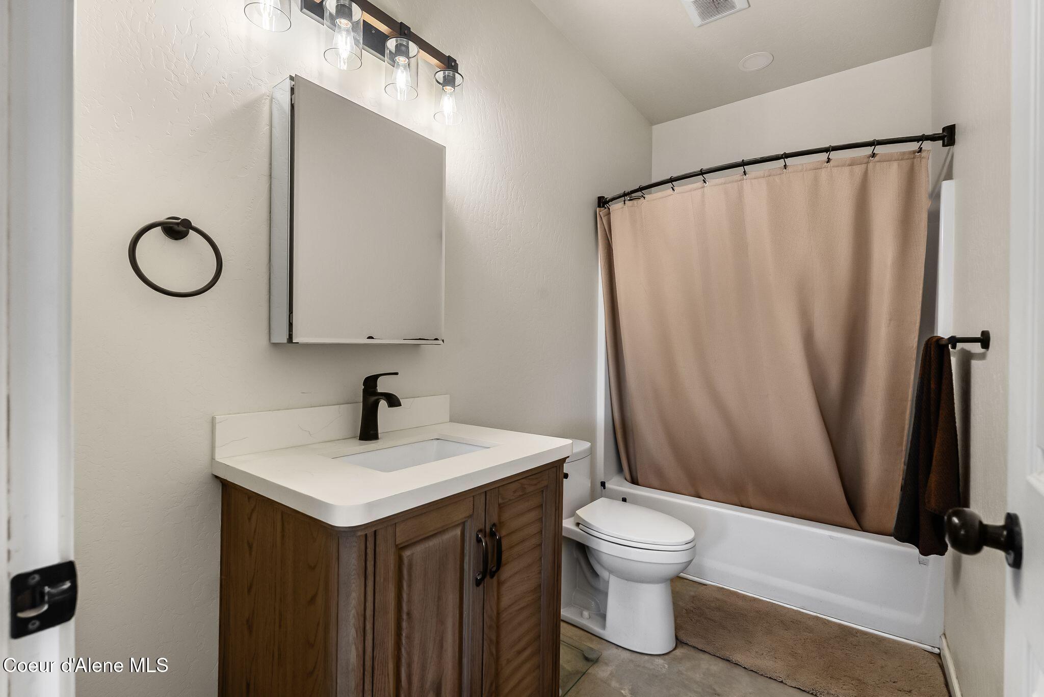 74 Omaha Way Sagle, ID 83860 - Photo 33 of 42 17_DSC05330