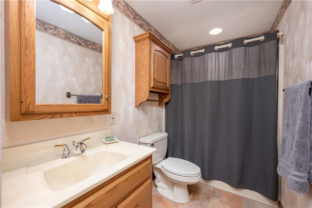 119 Crosslands Road Butler, PA 16002 - Photo 13 of 25
