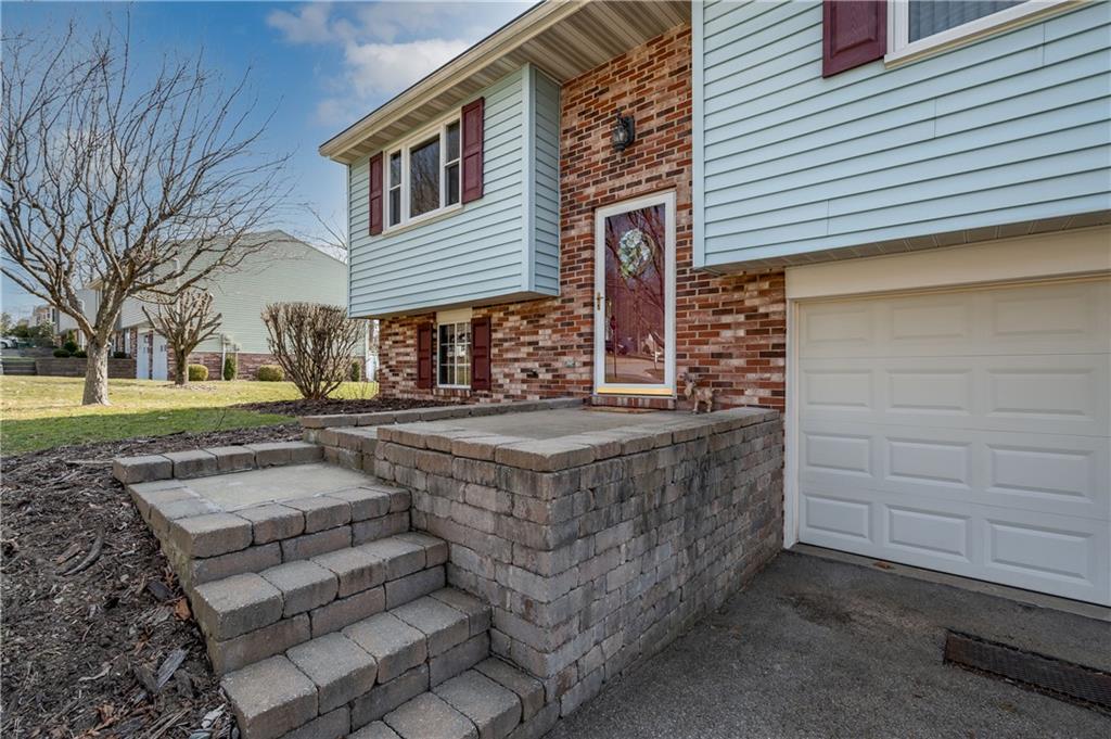 119 Crosslands Road Butler, PA 16002 - Photo 4 of 25