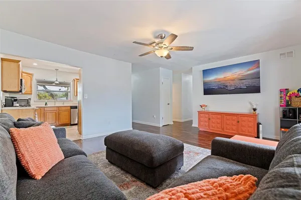 $5,900 | 13584 Twig Terrace, Largo, FL 33774