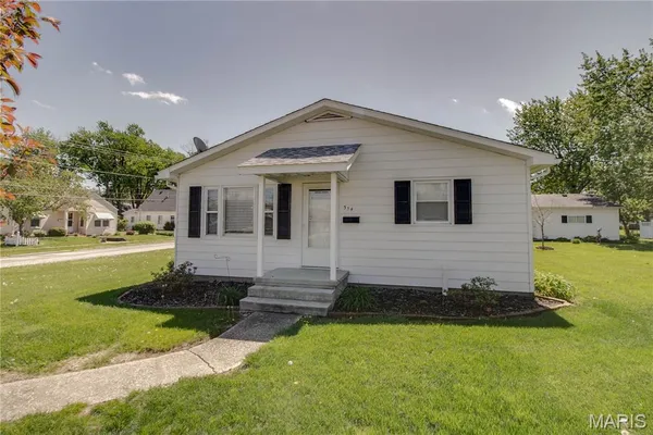 $1,200 | 314 East Pearl Street, Jerseyville, IL 62052