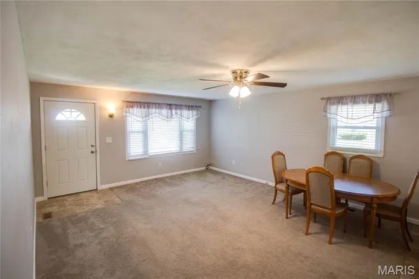 $1,200 | 314 East Pearl Street, Jerseyville, IL 62052