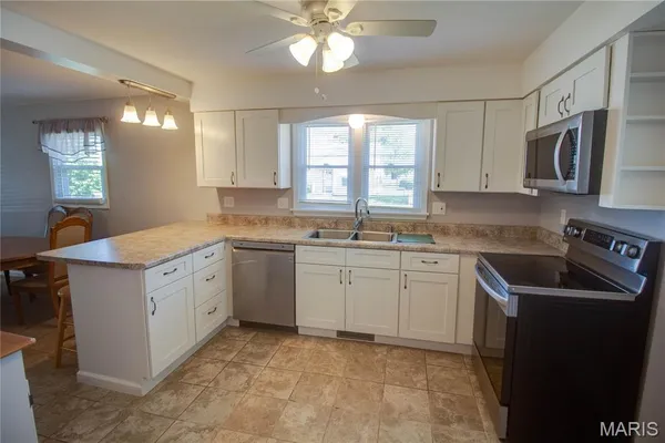 $1,200 | 314 East Pearl Street, Jerseyville, IL 62052