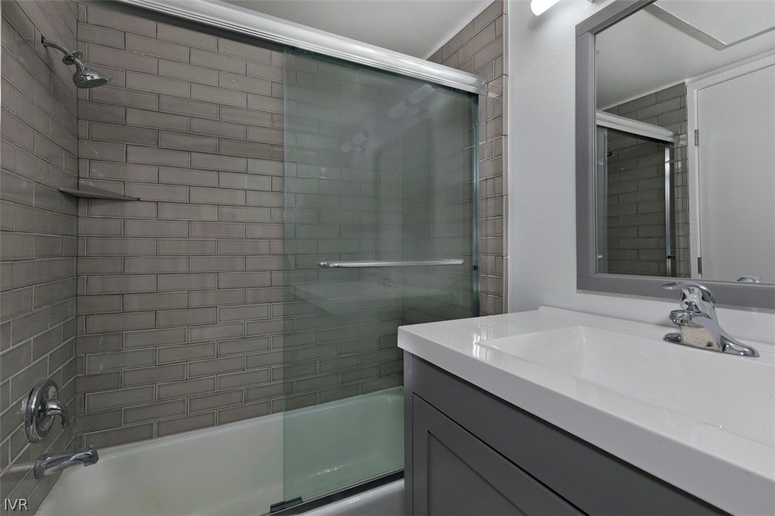 333 Ski Way, Unit 281 Incline Village, NV 89451 - Photo 19 of 35 a bathroom with a sink and a mirror