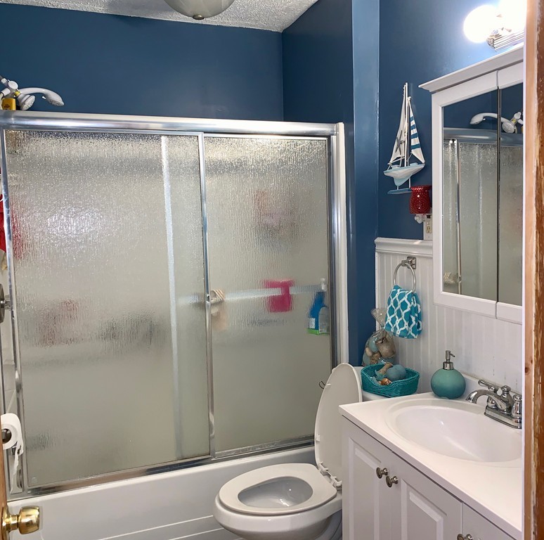 24 Davis Street Springfield, MA 01104 - Photo 10 of 29