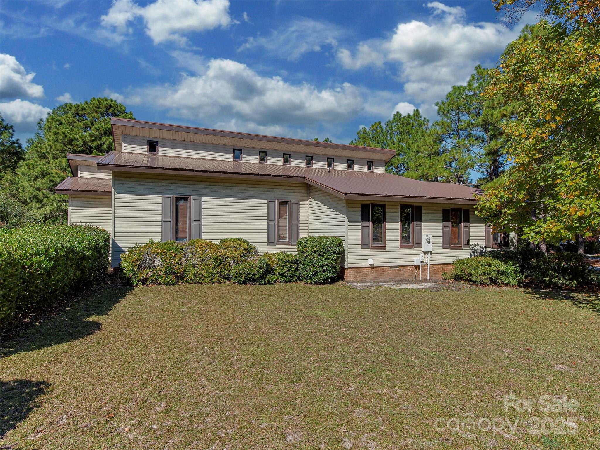 102 West Shenandoah Road West End, NC 27376 - Photo 3 of 48 Gallery Image 3