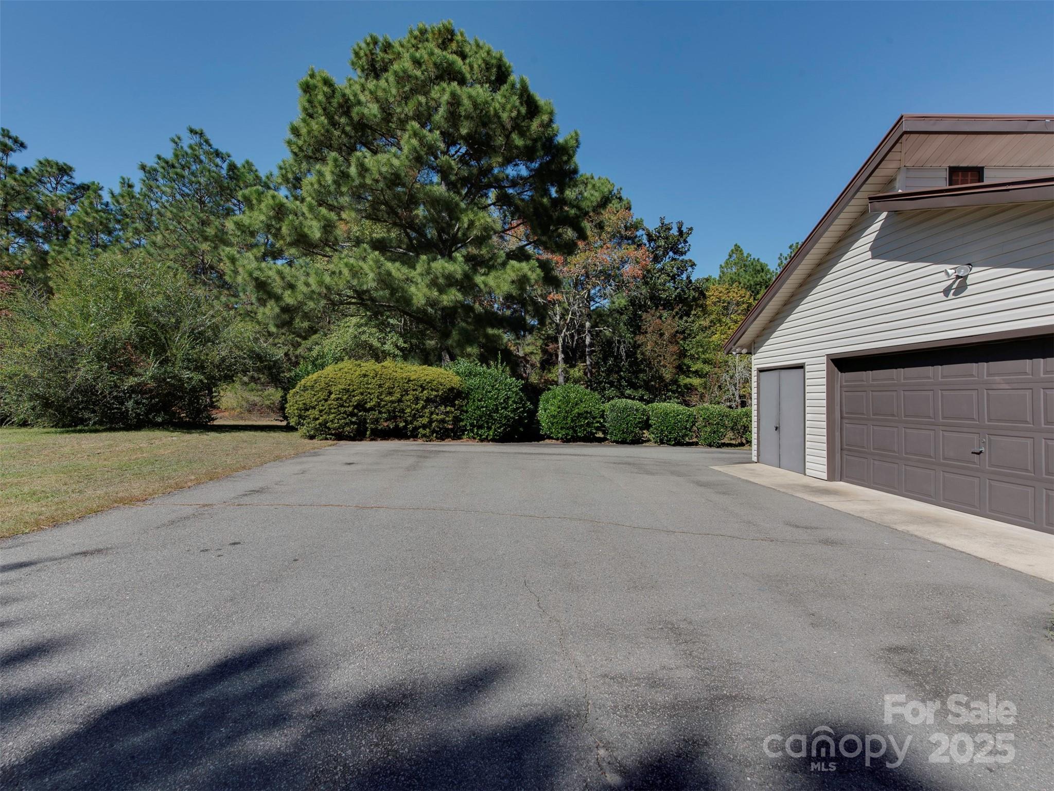 102 West Shenandoah Road West End, NC 27376 - Photo 38 of 48 Gallery Image 38