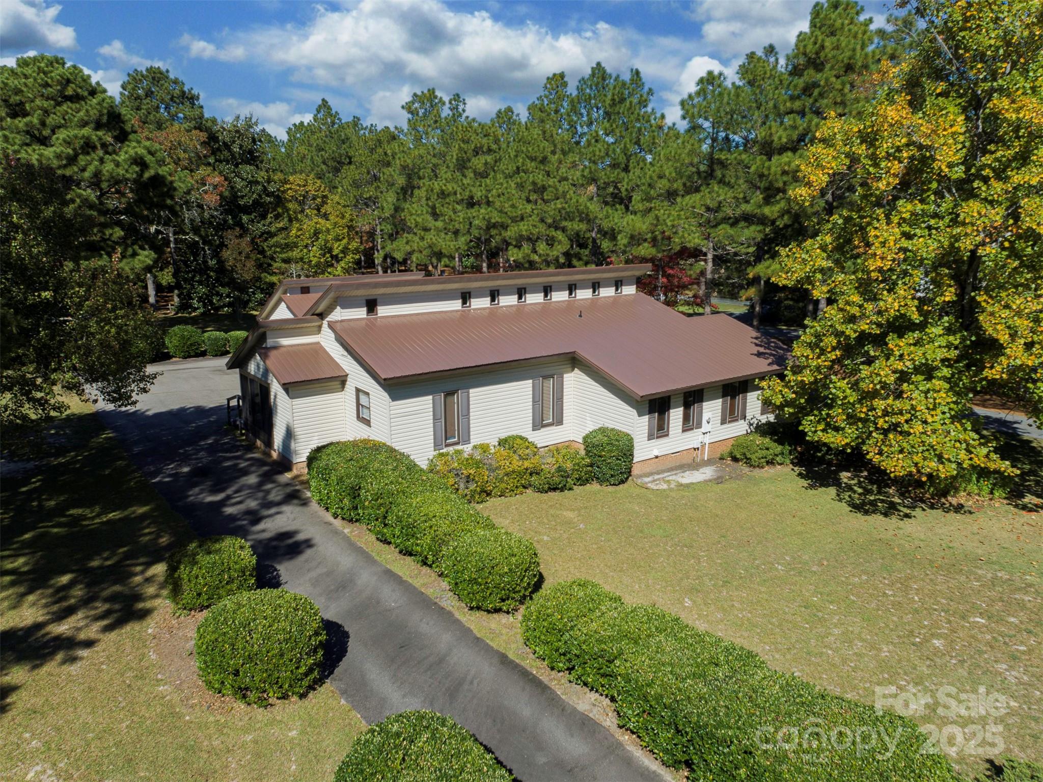 102 West Shenandoah Road West End, NC 27376 - Photo 5 of 48 Gallery Image 5