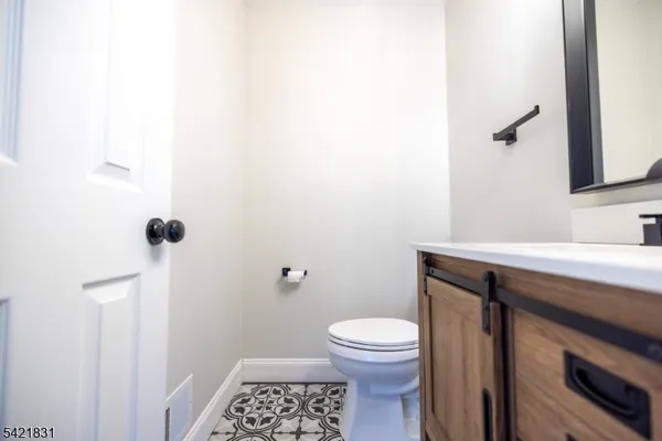 $475,000 | 25 Bloomingdale Drive, Unit 2C, Hillsborough, NJ 08844