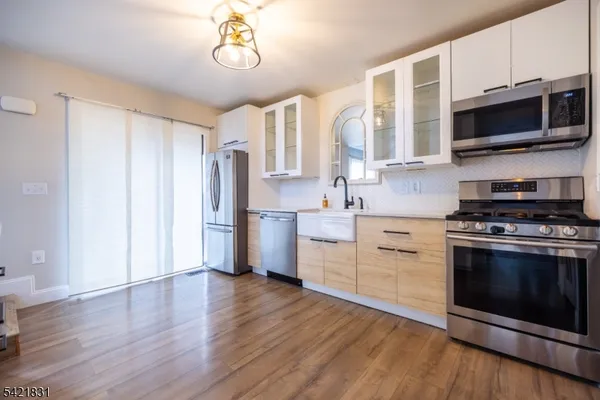 $475,000 | 25 Bloomingdale Drive, Unit 2C, Hillsborough, NJ 08844