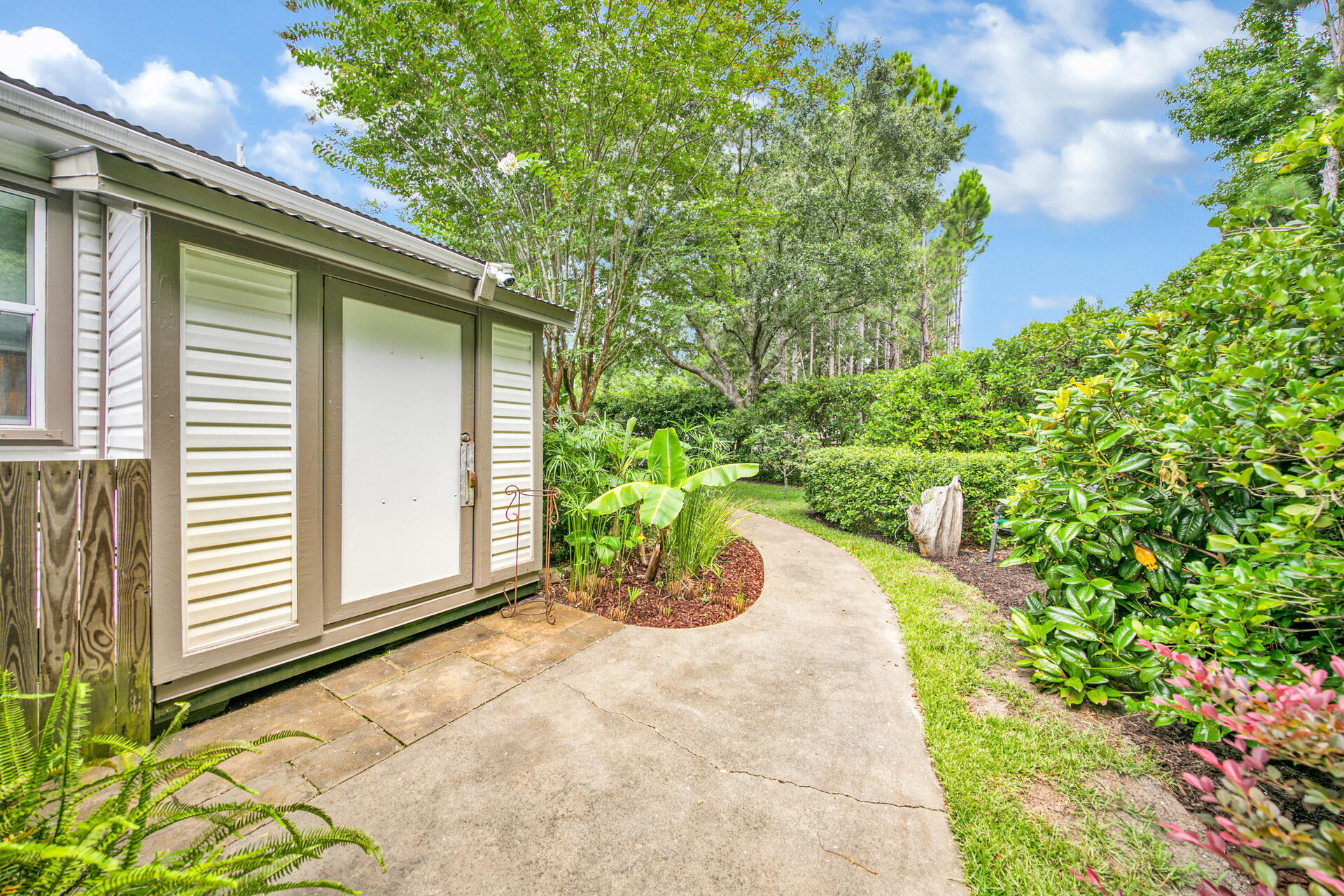 321 West Hewett Road Santa Rosa Beach, FL 32459 - Photo 29 of 32 Outdoor Storage