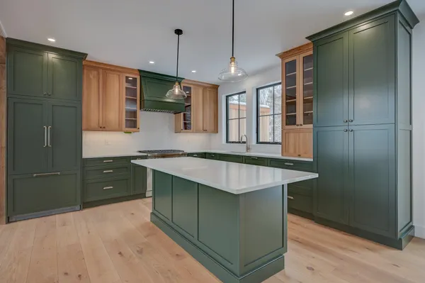 $1,995,000 | 3 Black Diamond Road, North Conway, NH 03860