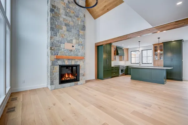 $1,995,000 | 3 Black Diamond Road, North Conway, NH 03860