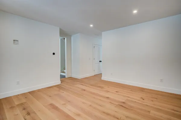 $1,995,000 | 3 Black Diamond Road, North Conway, NH 03860