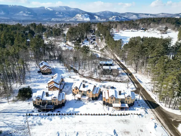 $1,995,000 | 3 Black Diamond Road, North Conway, NH 03860