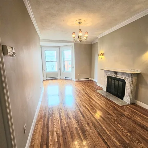 $3,100 | 185 Beacon Street, Unit 4F, Boston, MA 02116
