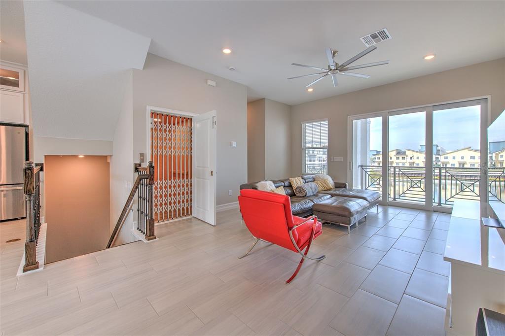 5351 Bridge Street, Unit 64 Tampa, FL 33611 - Photo 13 of 68